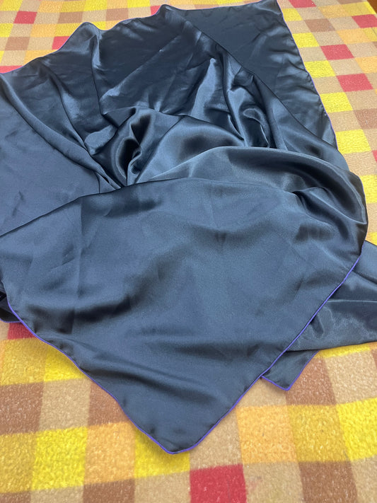 Wild Rag 45x45 . Black solid/ purple stitching