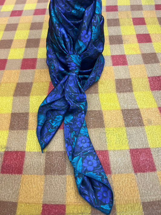 Wild rag 45x45 purple/teal floral/ leather tool