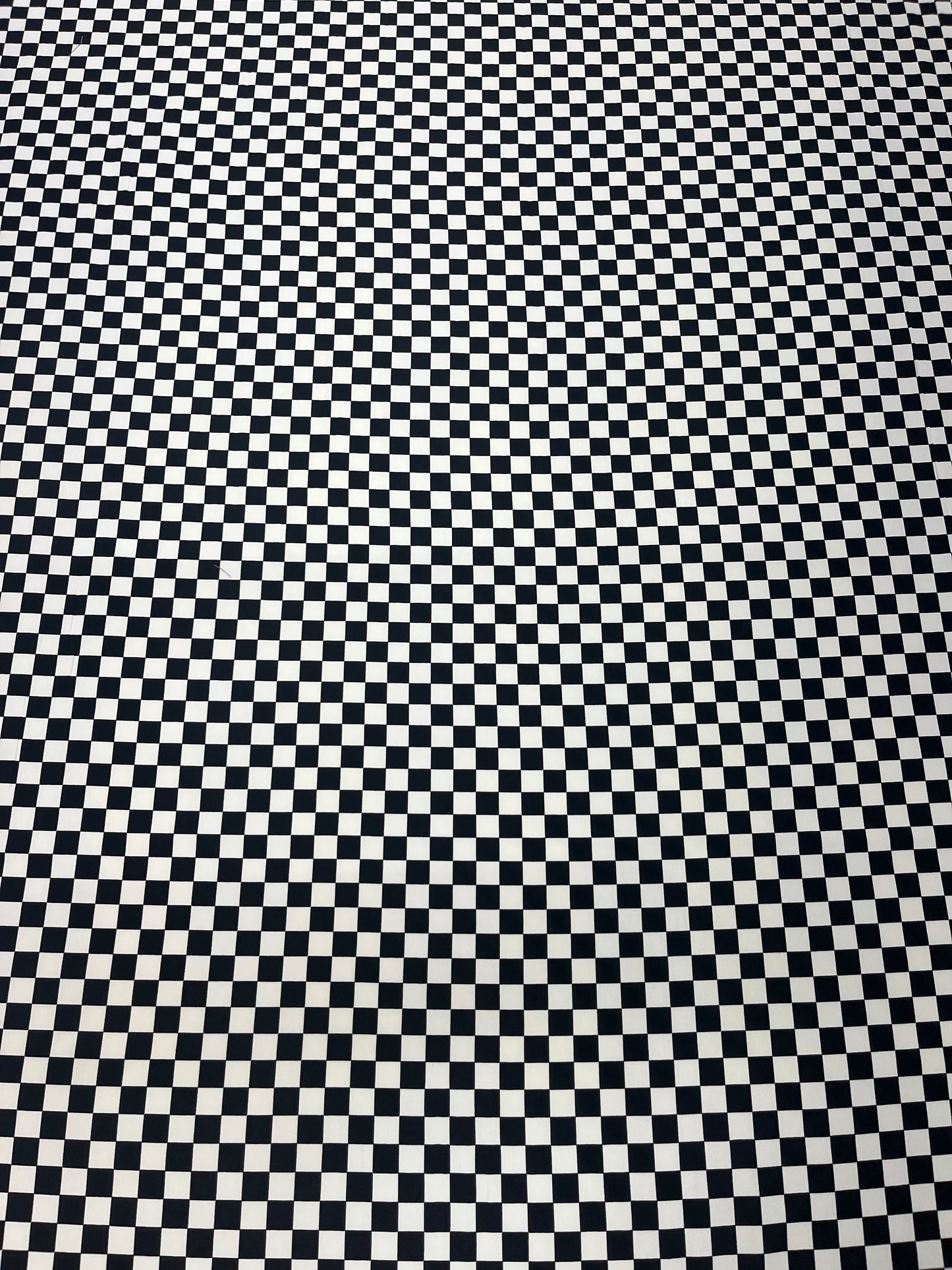 Wild Rag 45x45 black white checkers