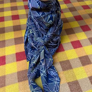 45x45 Wild Rag navy/yellow diamond