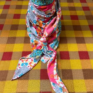 45x45 Wild Rag pink/teal/orange zig zag