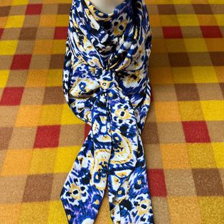 45x45 Wild Rag blue/yellow tribal