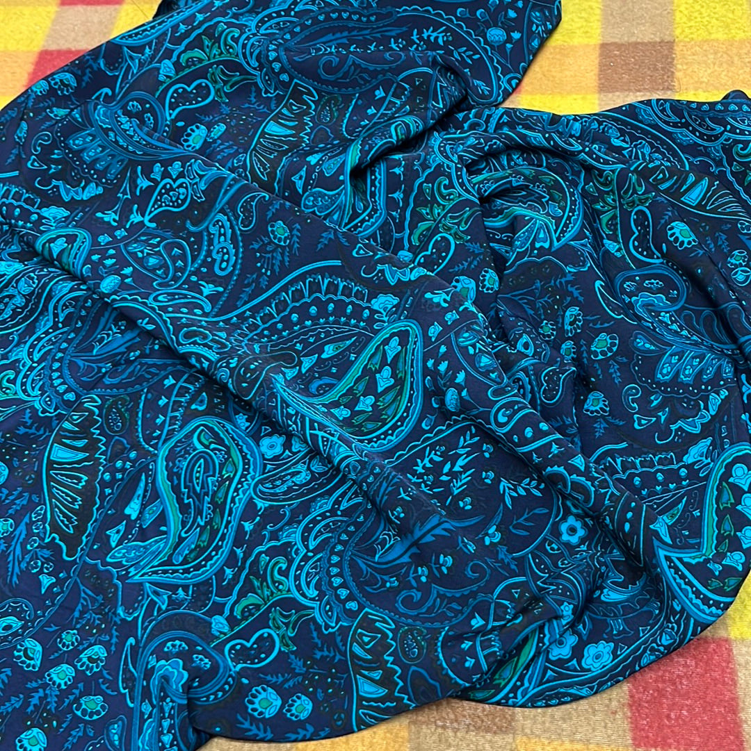 45x45 Wild Rag navy/teal paisley Peachskin